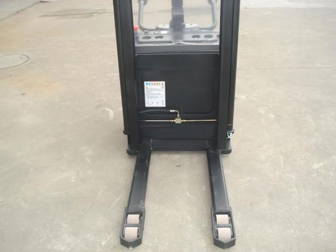 Pneus Sólidos Carregador Eléctrico 5000 mm Altura em pé Tipo Carregador de empilhadeira 4