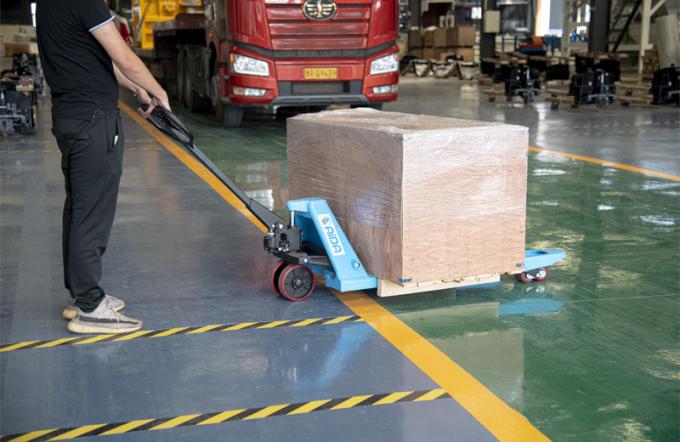 Distribuição Manual Pallet Truck Jack 2000kg 550mm Largura do garfo Jack de paletes 3000kg 4